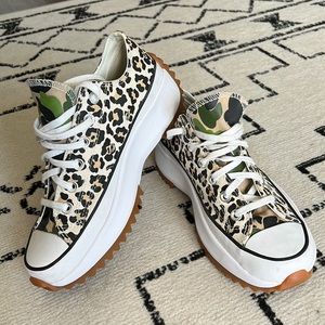 Converse run star hike